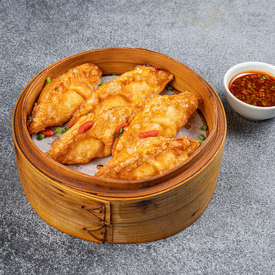 Жареные пельмени с говядиной и кимчи в Double Duck по цене 1350 ₽