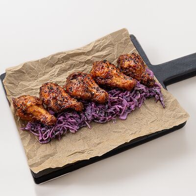 Крылышки в соусе BBQ в СГК Кафе по цене 620 ₽