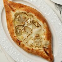 Хачапури груша-горгонзола в Дева