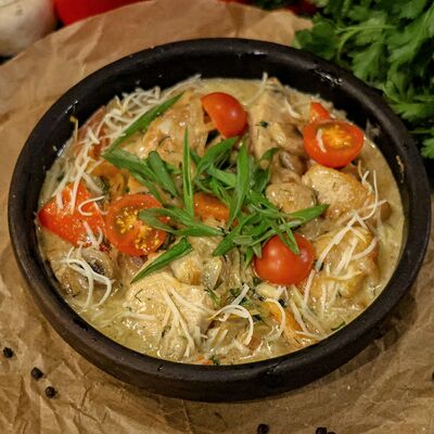Куриная грудка в сливочном соусе в Мзиани по цене 740 ₽
