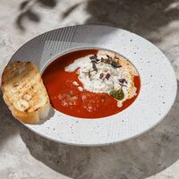 Томатный суп со страчателлой в Feromon