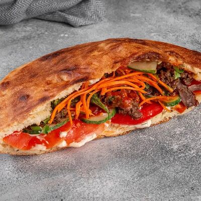 Донер Классик говядина в КОМБИНАТ шаурма и стритфуд по цене 388 ₽