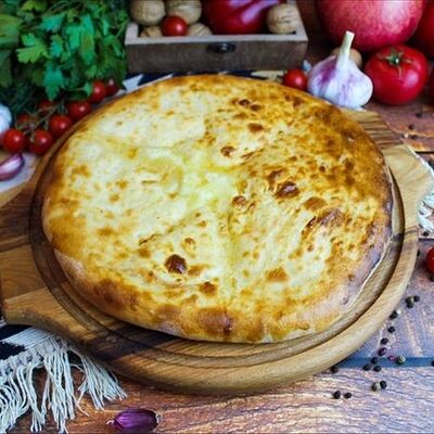 Имерули хачапури в Три хинкали&Шашлык по цене 650 ₽