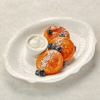 Оладьи со сметаной в Пармезан