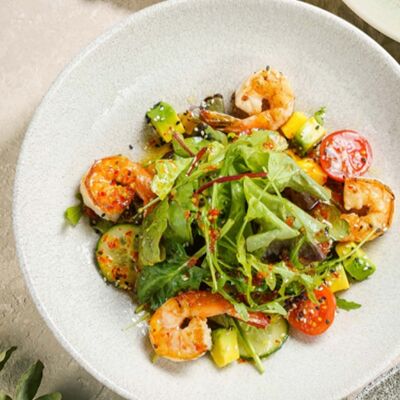 Салат с тигровыми креветками Юдзу в Сыроварня AndreAle по цене 620 ₽