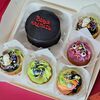 Комбо бокс на Хэллоуин бенто-торт с вашей надписью и 5 капкейков в Marys Cakes по цене 3190