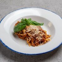 Паста Болоньезе в Adriatica