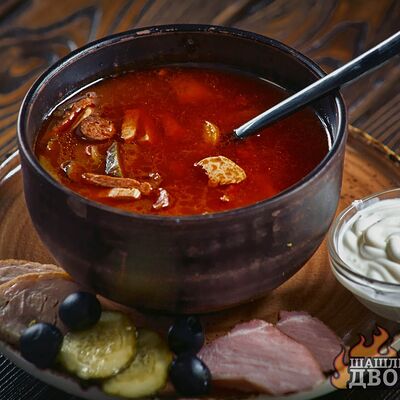 Суп Солянка мясная в Шашлычный двор по цене 456