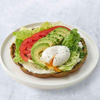 Завтрак с авокадо и яйцом пашот в Vaffel по цене 550 ₽