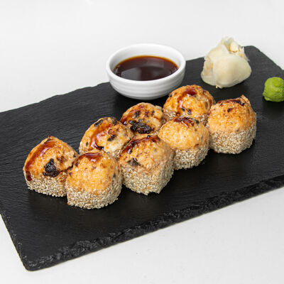 Запеченный ролл с угрем в Сакура по цене 360 ₽