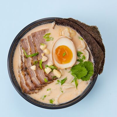 Ореховый полурамен в Poke Moon по цене 670 ₽