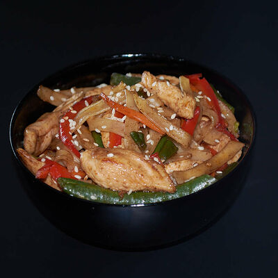 Wok с Курицей в Sushiritto по цене 559 ₽