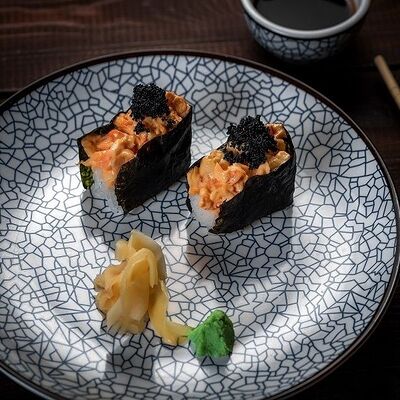 Гункан с креветкой в Эбби Noodles & Sushi Bar по цене 460