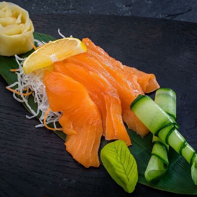 Лосось сашими в Чайхона №1 Братьев Васильчуков по цене 320 ₽