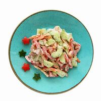 Салатик из свежих овощей в Вулкан парк