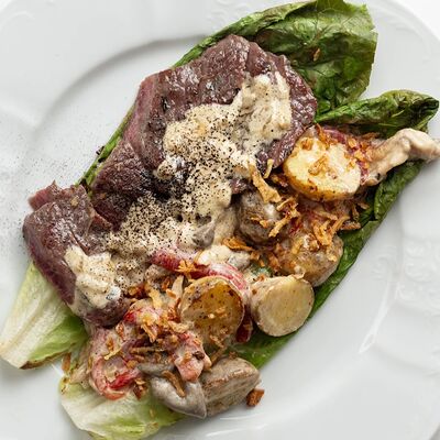 Салат с ростбифом в Brera по цене 990 ₽