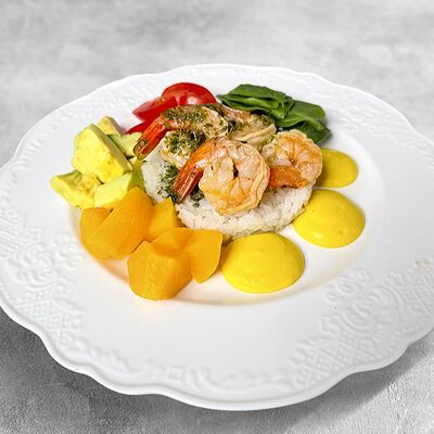 Салат с рисом, персиком и креветкамив MaMa Mia по цене 509 ₽