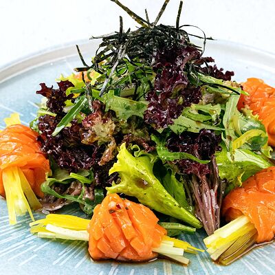 Сашими салат с лососем в Раменная Ru-Rik по цене 950 ₽