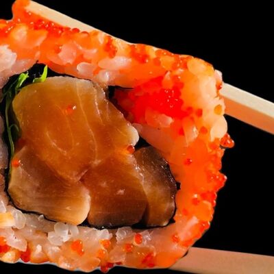 Мега Лосось в Art Sushi по цене 870 ₽