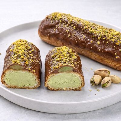 Эклер Дубайский в Lo-Fi Coffee по цене 250 ₽