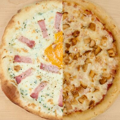 Пицца Карбонара и Двойной Цыпленок 30 см в Елидаели по цене 929 ₽