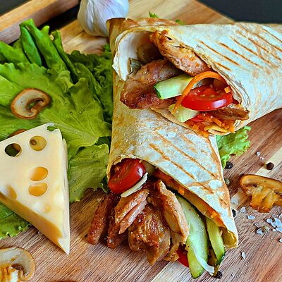 Шаверма Королевский сет в Сеньор Чебурек по цене 453 ₽