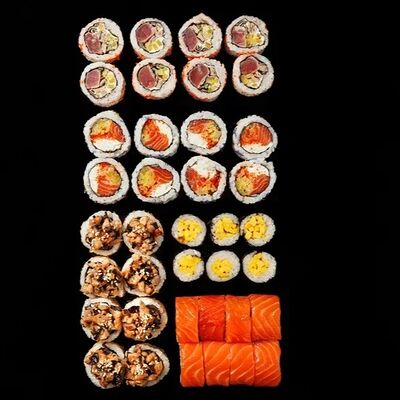 Сет фьюжн в Sushi please по цене 4390 ₽