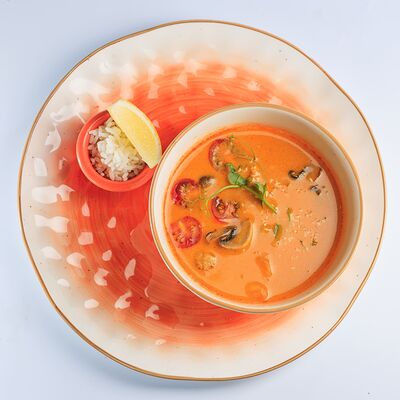 Том ям в Семейный ресторан Tiki&Taki по цене 750 ₽