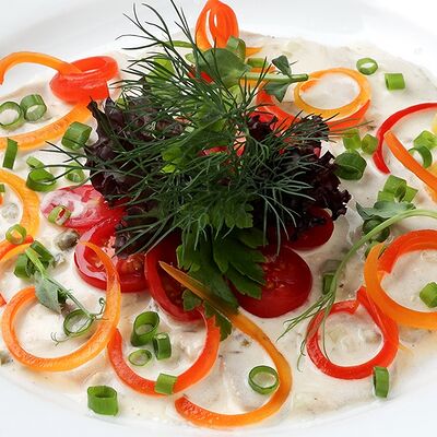 Вителло тоннато из томленго свиного языка в Максимилианс по цене 750 ₽