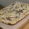 Римская пицца с курицей и грибами шиитаке в Море по цене 730