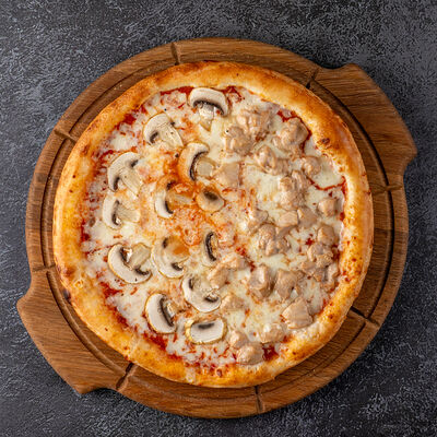 Пицца половина в Pizza & Sushi Hub по цене 789 ₽