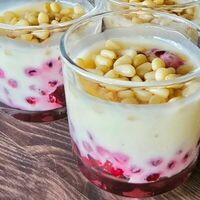 Брусника со сгущёнкой и кедровыми орешками в Coffee time