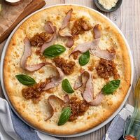 Пицца с копченой утиной грудкой в Табаско