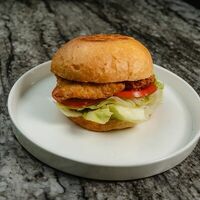 Чикенбургер в Кафе Nебо