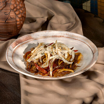 Ковурма-лагман с говядиной в Аджикинежаль по цене 845 ₽