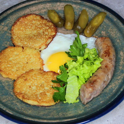 Драники с колбасой домашней в Blackberry по цене 13 р.