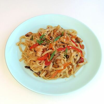 Удон с морепродуктами в Orisushi по цене 500 ₽