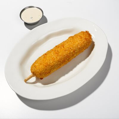 Корн-дог с соусом 1000 острововв Jijoo по цене 390 ₽