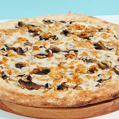 Жюльен пицца 25 см в Ostrov по цене 623 ₽