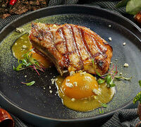 Свиная корейка в Сыроварня AndreAle