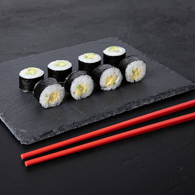 Ролл с авокадо в Sushiman по цене 286 ₽