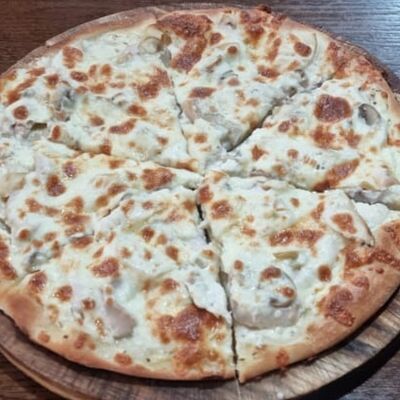 Курица с грибамив Марио по цене 850 ₽