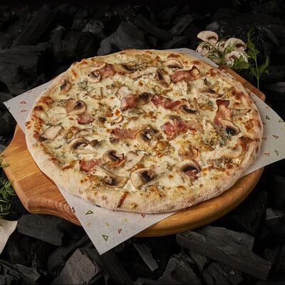 Курица, бекон и дорблю в Гвозди по цене 640 ₽