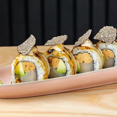 Ролл Трюфельная кома в Tsunami по цене 1220 ₽