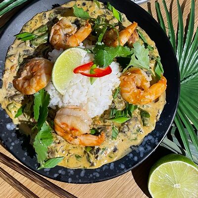 Карри с креветками в Wok Street по цене 699 ₽