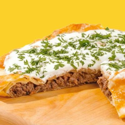 Пирог со свининой и говядиной в Чебурекми по цене 590 ₽