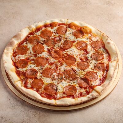 Пицца пепперони в RestikVam по цене 990 ₽