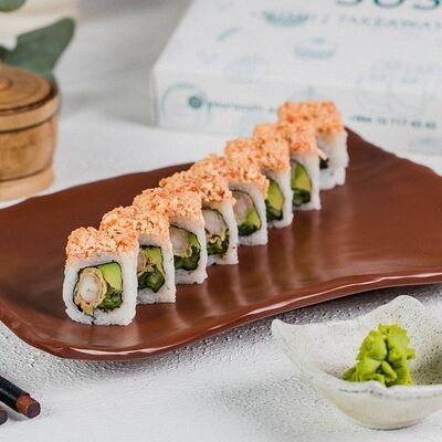 Ролл Зеленый дракон в Uchu Sushi Yaki по цене 1029 ₽