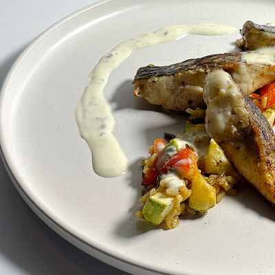 Филе судака с овощами в URBAN Lounge по цене 890 ₽