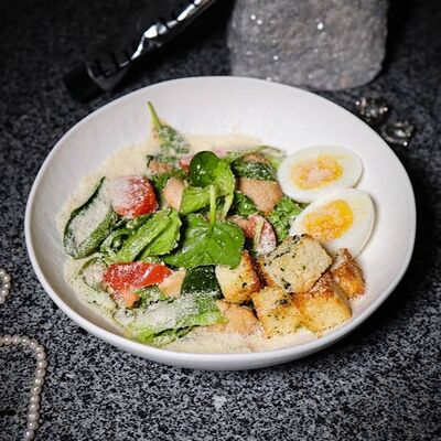 Цезарь с курицей в Sweetheart по цене 800 ₽